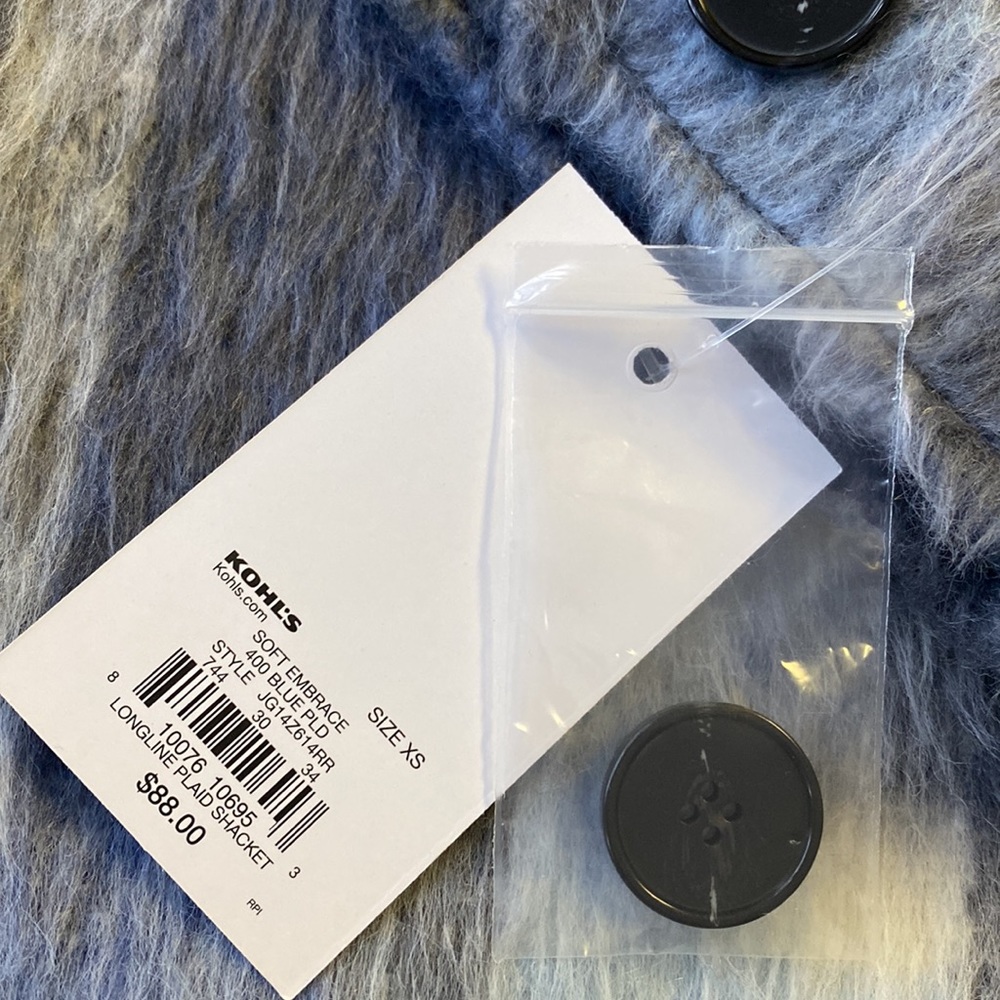 So. Size: X-Small Shacket - Picture 4 of 4